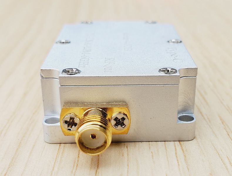 LNA Широкосмуговий ВЧ-підсилювач 10МГц&ndash;6ГГц, 10 дБ, живлення USB Type-C 0020 фото
